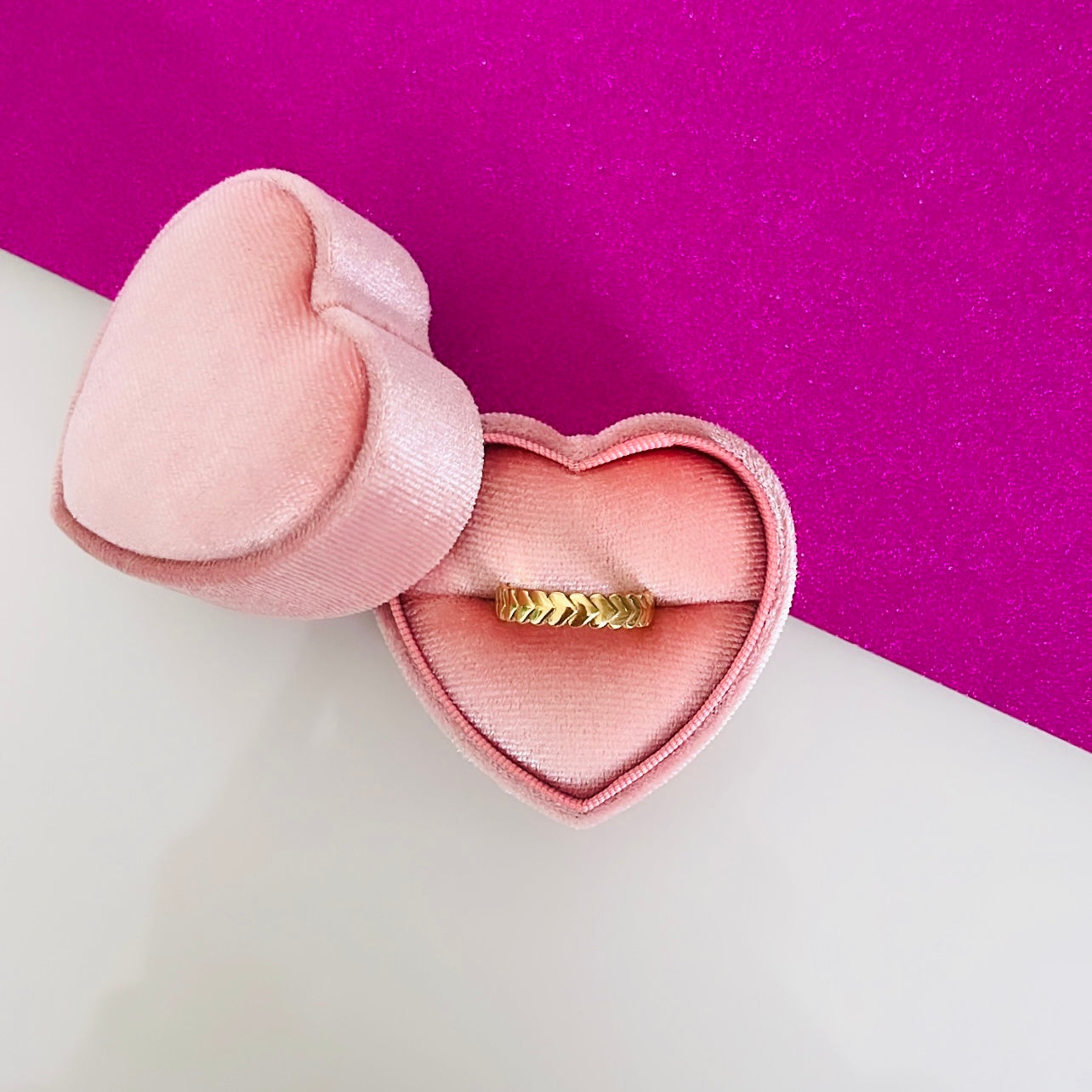 LITTLE HEARTS ring