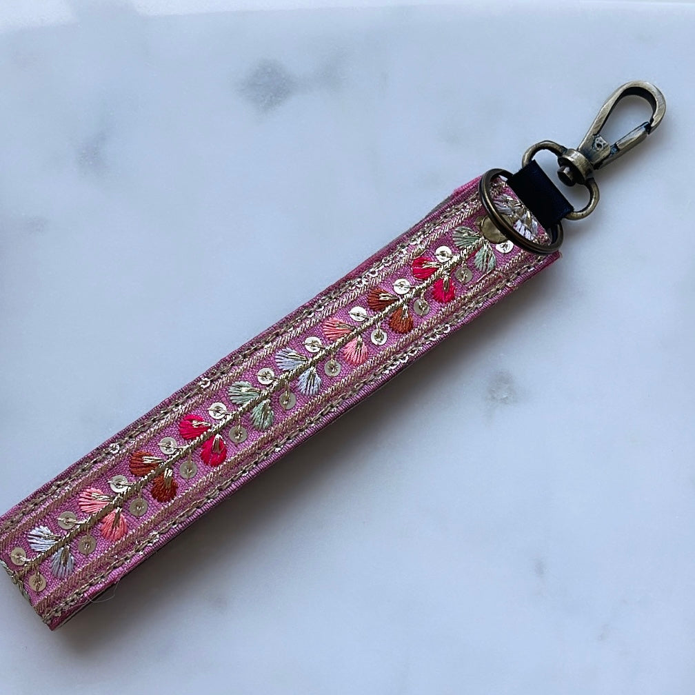 KEY CHAIN PINK