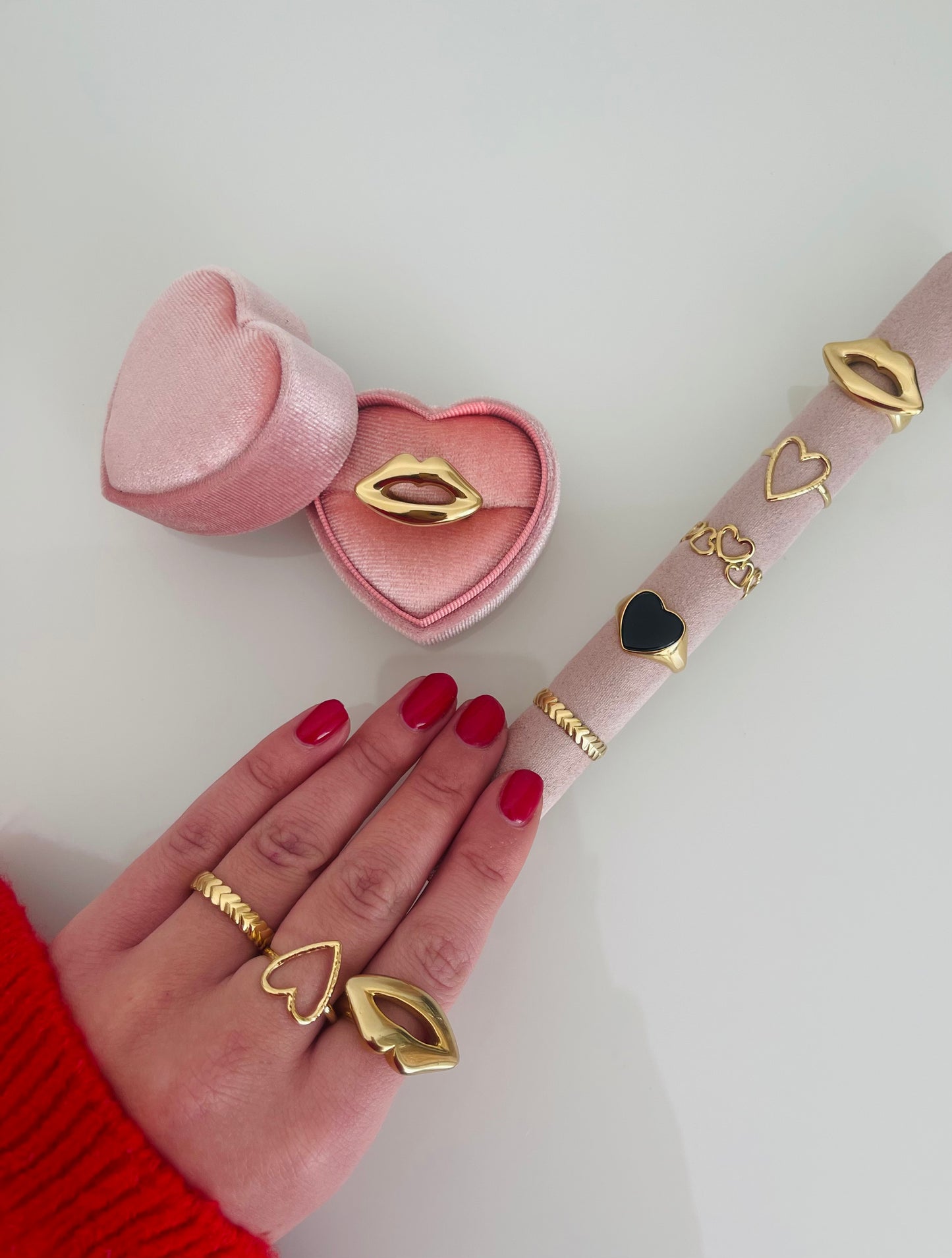 LITTLE HEARTS ring